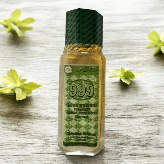 Bouteille du parfum 999 vue de près