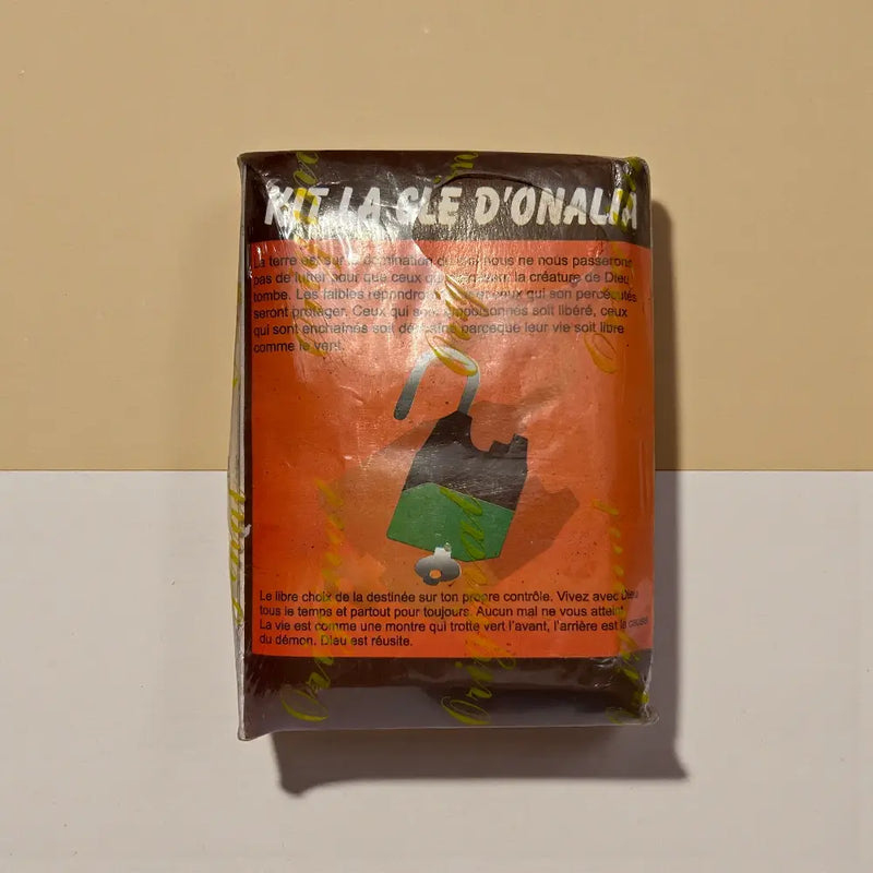 Arrière de la boite du kit la clé d'Onalia