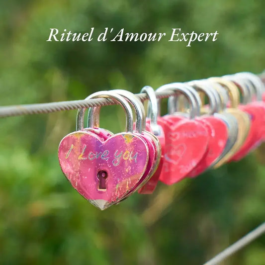 Cadenas en forme de cœur qui illustrent le Rituel d'Amour Expert 