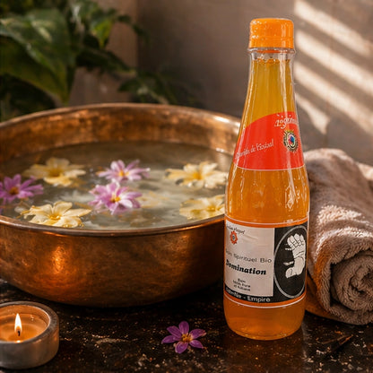 Bain spirituel de domination près d’une bassine d’eau florale pour purifier le champ énergétique avant un moment décisif