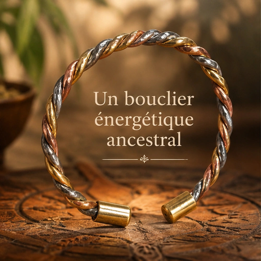 Bracelet de protection en cuivre, argent et laiton présenté dans une ambiance chaleureuse avec slogan ancestral.