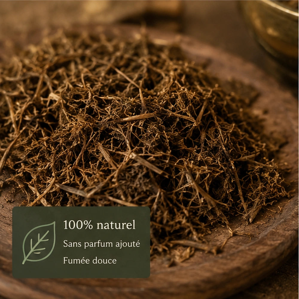 Texture naturelle de l’Encens Dhoop Purifiant, matière sèche artisanale à brûler pour assainir le foyer.
