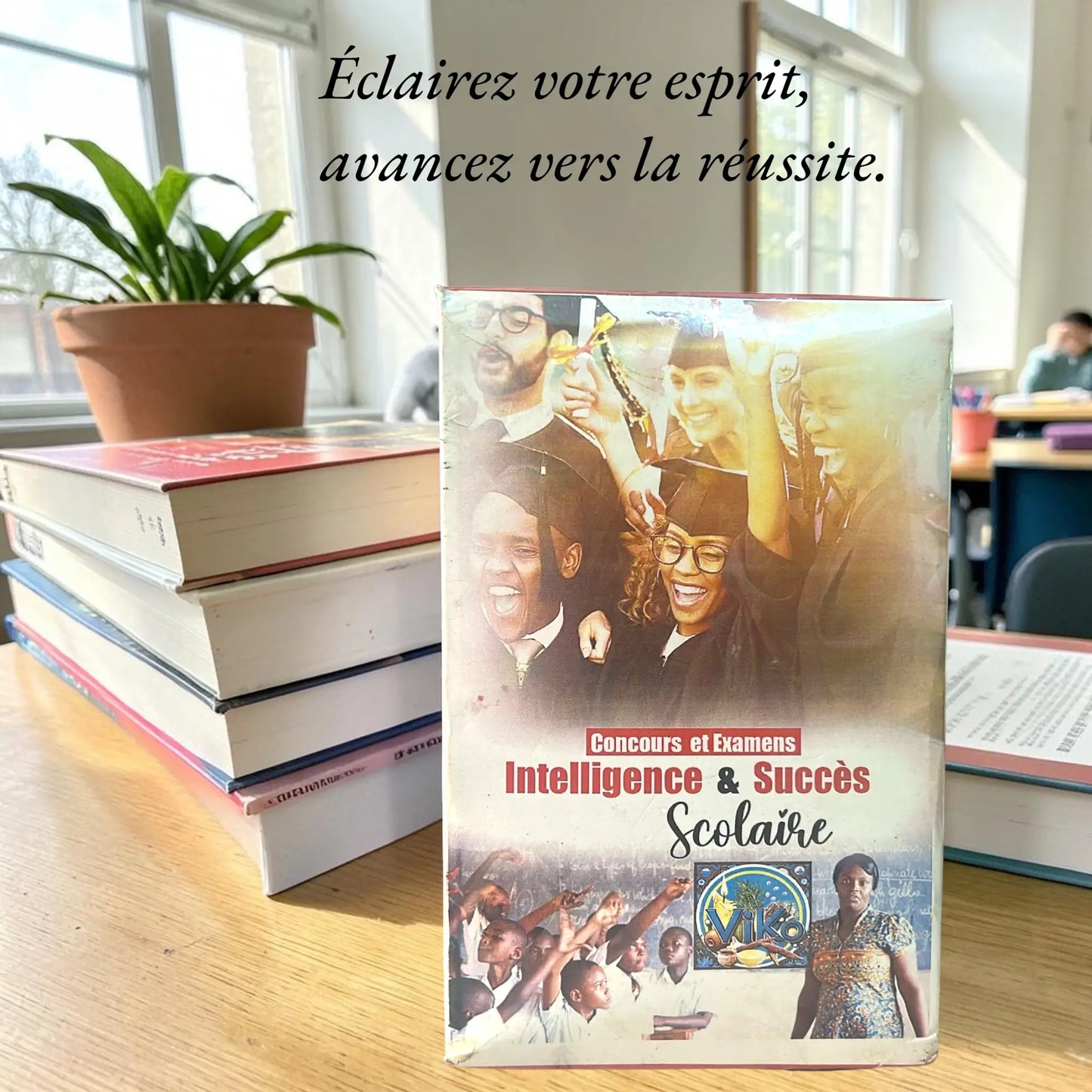 Boite du kit intelligence et succès scolaire posée sur un bureau