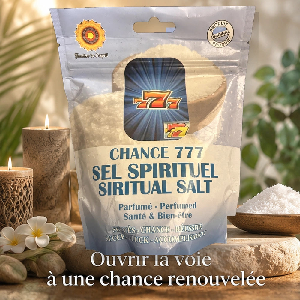 Sel Spirituel Chance 777 présenté de face dans une ambiance lumineuse avec bougies, fleurs et slogan dédié à la chance.